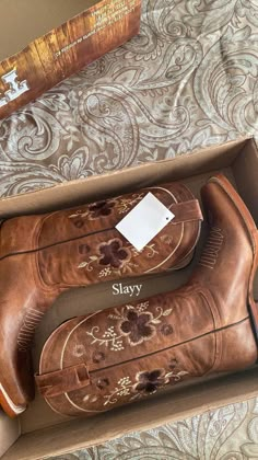 Summer Hamilton, Cute Cowgirl Boots, Botas Western, Bota Country, Dr Shoes, Looks Country, Cowgirl Aesthetic, Vintage Cowgirl, Boots Cowboy