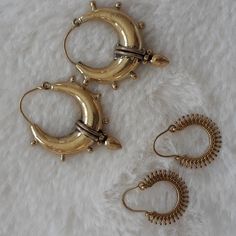 Never Worn Purchased From India 100% Brass Set Of Two Pairs Of Hoops Newari Traditional Jewellery, Indian Aesthetic Jewellery, Pakistani Jewelry Simple, The Crown Jewels, Bamboo Earrings, Crown Jewels, Brass Jewelry, Traditional Jewelry, Simple Jewelry