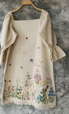 Fashion Top Outfits, Linen Fashion, Dress Design Patterns, Sleeves Designs For Dresses, Designer Dresses Casual, Boutique Dress Designs, Fancy Dress Design, Stylish Dress Book, Embroidery Suits