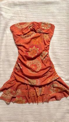 Cute Dresses Y2k, Y2k Mini Dress Outfit, 70s Orange Dress, Summer Dress Y2k, Orange 90s Outfit, Summer Dresses Y2k, 70s Concert Outfit Ideas, 70s Beach Outfit, 2000s Summer Dress