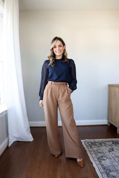 Wide Leg Pants Outfit Work, Wide Leg Jeans Outfits, Wide Leg Outfit, Pants Outfit Work, 20 Outfits, Work Pumps, Wide Leg Jeans Outfit, Wide Leg Pants Outfit, Getting Bored