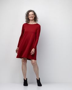 The dress that has been worn 100 days in a row by 1000+ women. The pocketed, long-sleeve, merino dress in a flattering fit that wants to be worn every day of the week. The longer length adds an extra 2.5” inches to the hem. Sizing tip: The Rowena is swing fit. Fitted around the chest, then flares into a roomy, A-line silhouette. Merino Dress, Merino Wool Dress, Long Pencil Skirt, Calf Length Dress, Dress Order, Fabulous Dresses, Day Of The Week, Modern Dress, Versatile Dresses