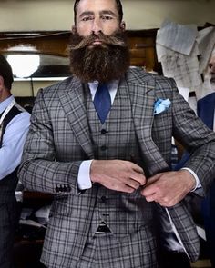 Dandy Look, Checkered Suit, Style Gentleman, Great Beards, Mens Fashion Blog, Sharp Dressed Man, Beard No Mustache