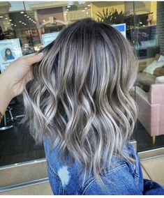 Short Dark Hair Highlights, Icy Highlights Brown Hair, Cool Ash Blonde Balayage On Dark Hair, Brown To Ash Blonde Balayage, Short Highlighted Hair, Ash Blonde Hair Balayage, Grey Blending, Baylage Hair, Blonde Hair With Roots