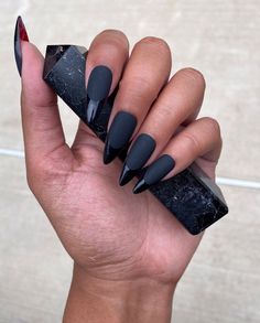 Pictured: Stiletto Shape Nails are made to order, creation time is 5 business days, not including weekends. SIZE CHART XS : Thumb 3 / Point 6 / Middle 5 / Ring 7 / Pinky 9  S : Thumb 2 / Point 5 / Middle 4 / Ring 6 / Pinky 9 M : Thumb 1 / Point 5 / Middle 3 / Ring 6 / Pinky 8  L : Thumb 0 / Point 4 / Middle 3 / Ring 5 / Pinky 6 SIZE  DETAILS 0 // 18mm 1 // 16mm 2 // 15mm 3 // 14mm 4 // 13mm 5 // 12mm 6 // 11mm 7 // 10mm 8 // 9mm 9 // 8mm You also have the option of purchasing a set of 20 if you Matte Glossy French Tip, Matte Black French Tip Nails, Matte French Tip, Red Bottom Nails, Red Matte Nails, Stiletto Shaped Nails, Black French Tips, Matte Black Nails, Shape Nails