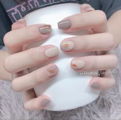 Neutral Nail Art Designs, Nail Korea, Neutral Nail Art, Paint Nail, Color For Nails