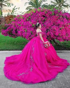 Floral Quinceanera Dresses, Vestidos Color Fucsia, Puffy Ball Gowns, Ball Gown Floral, Gown Floral, Quinceñera Dresses