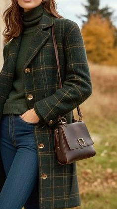 Mode Mantel, Plaid Wool Coat, Elegante Casual, Green Coat, Trendy Fall, Mode Vintage, Mode Inspiration, Fall Winter Outfits