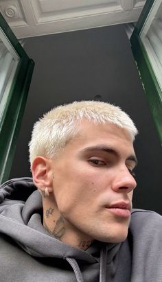 Mens Bleached Buzzcut, Bleached Hair Men Buzzcut, Long Buzzcut Men Fade, Bleach Blonde Buzz Cut, Men Bleached Hair Short, Buzzcut Men Blonde, Buzz Cut Blonde Men, Buzz And Bleach, Short Bleached Hair Men