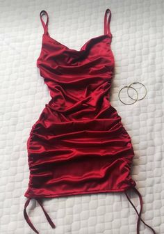 Burgundy Mini Dress, Tight Dress Outfit, Prom Dress Inspiration, Causual Outfits, Teenage Fashion Outfits, Homecoming Dress, Cute Casual Outfits, Classy Outfits, Pretty Dresses