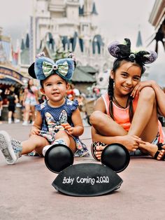 Disneyland Maternity Pictures, Disney Announcement Pregnancy, Disney Pregnancy Announcement 2nd, Disneyland Baby Announcement, Disneyland Pregnancy Announcement, Disney Pregnant