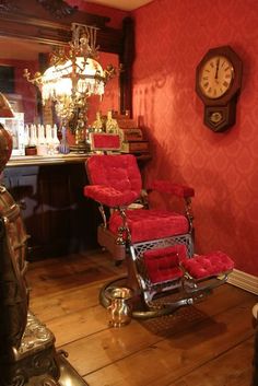 Plush, pink vintage barber chair? Ummm... yeah! The Rock Photos