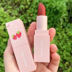 Спонж Beauty Blender, Teknik Makeup, Make Up Kits, Lip Gloss Homemade, Kawaii Makeup, Makeup Accesories, Lip Cosmetics, Fancy Makeup, Makeup Makeover