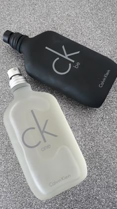 Calvin Klein One, Calvin Klein Ck One, Ck One, Perfume Scents, Unisex Perfume, Perfume And Cologne, Perfume Lover