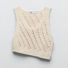 Nwot Zara Cable Knit Crop Top In Beige/Nude Asymmetric Hem With Side Slit Knit Crop Top, Knit Crop, Zara Tops, Asymmetric Hem, Cable Knit, Crop Top, Cable, Zara, Womens Tops