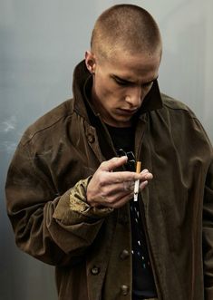 Gopnik Aesthetic, Skinhead Aesthetic, Skinhead Style, 얼굴 그리기, Photographie Portrait Inspiration, Face Reference, Poses References, Body Reference