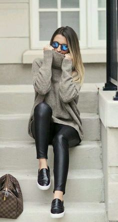 A fantastic look for cold days Leather Tights, Bohol, Fashion Winter