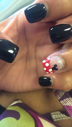 MICKEY MOUSE NAILS Disney Dip Powder Nails, Black Disney Nails, Sns Nails Designs, Unicorn Nails Designs, Flared Nails