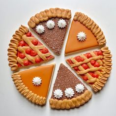 four pieces of pie are arranged in the shape of a circle