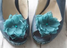 Blue Shoe Accessory, Pins for Shoes, Teal Shoe Clips, Teal Shoe Flowers, Teal Shoe Pins, Engagement Teal Wedding Shoes, Heels Flower, Wedding Teal, Mint Shoes, Shoe Clips Wedding, Turquoise Shoes, Teal Shoes, Red Wedding Shoes, Christmas Hair Accessories