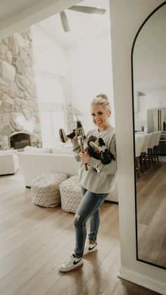 DIY Pottery Barn Finish: How to Refinish Furniture to Achieve a Wood Grain Look - Come Stay Awhile by Amanda Vernaci | Modern Farmhouse DIY + Home Renovation Ikea Style, Ikea Bookcase