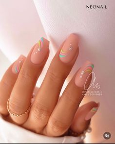 Nail Designs Gold, Edgy Looks, Plain Nails, Metallic Powder, Flower Nail Designs, Pretty Nail Designs, Gold Powder, Acrylic Gel, Square Nails