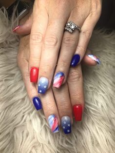 50  Cute 4th of July Nail Ideas for 2024 - Boss Babe Chronicles Memorial Day Nails, America Nails, Spring Break Nails, Easy Designs