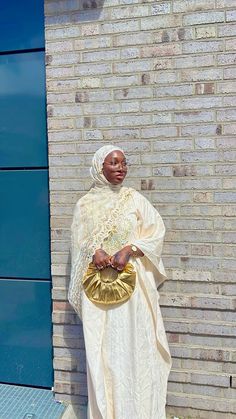 𝐸𝑖𝑑 𝑂𝑢𝑡𝑓𝑖𝑡 𝑖𝑛 𝑏𝑒𝑖𝑔𝑒✨   #bazin #beige #eidaladha #ootd #togo #african #dress #eid #gold Headscarf Ideas, Hijabi Modest Outfits, Senegalese Styles, Modest Aesthetic, Nigerian Lace Dress, Hijab Turban Style