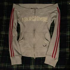 Harajuku Soft Streetwear Classic Fashion Clothing Hot Girl Women Tide Y2K Chic Straight shoulder Baggy Aesthetic, Vintage Abercrombie And Fitch, Soft Streetwear, Abercrombie (women), Vintage Abercrombie, Vintage Jumper, Depop Vintage, 2000s Fashion Outfits, Cool Jackets