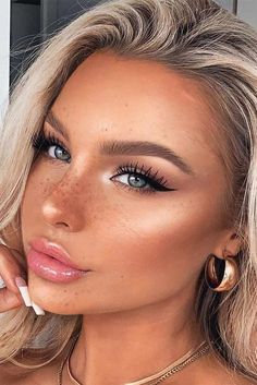 Black Eyeliner Makeup, Best Makeup Brands, Natural Makeup For Brown Eyes, Video Makeup, Best Natural Makeup, Makeup For Blondes, Beauty Make-up