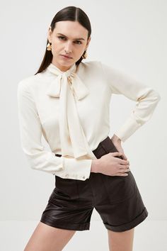 Viscose Satin Pussy Bow Woven Blouse Short Blouse Outfit, Tie Neck Blouse Outfit, Short Blouses, Gorgeous Blouses, Bow Shirts, Bow Blouse, Blouse Outfit, Work Outfits Women, Karen Millen