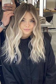 Brown Fading To Blonde Hair, Low Maintenance Bright Blonde Balayage, Root Smudge Vs Root Melt Vs Shadow Root, Dark Top Blonde Bottom Hair, Blonde Hair Easy Maintenance, Money Piece Ombre, Brown Shadow Root To Blonde, Undone Blonde Hair, Dyed Blonde Hair Dark Roots