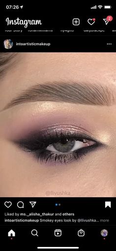 Wedding Makeup Black Eyeliner, Dark Smokey Eye Makeup Green Eyes, Natural Black Smokey Eye, Smokey Eye With Cat Eyeliner, Black Smokey Wing Eye Makeup, Prom Makeup Dark Eyeshadow, Makeup That Looks Good With Black Dress, Black Winged Smokey Eye, Smokey Shadow Liner