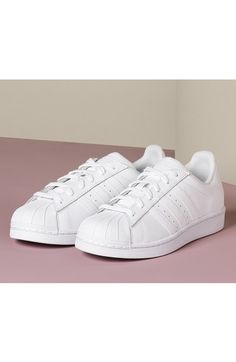 Adidas All Star, Adidas White Shoes, Adidas Star, Adidas Superstar Women, Adidas Super, Sport Chic, Super Star, Adidas Superstar Sneaker, White Adidas