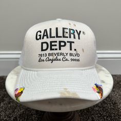 Gallery Dept White Paint Splatter Logo Workshop Trucker Hat Brand New W/ Tags Retailed At $550+ Tax Rare Gallery Hat Designer White Snapback Hat, Designer White Flat Brim Hat, Designer White Visor Hat, Designer White Hat With Curved Brim, Designer White Hats For Spring, Designer White Spring Hat, White Paint Splatter, Gallery Dept, Creative Labs