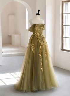 Green Lace Sweetheart Off Shoulder Long Formal Dress, A-line Green Floor Length on Luulla Prom Dress Green, Lace Long Prom Dress, Off Shoulder Evening Dress, Green Evening Dress, Green Tulle, A Line Evening Dress, Tulle Evening Dress, Illusion Tulle, Sweetheart Prom Dress