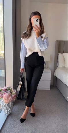 Vest Outfits For Women, Meeting Outfit, Professional Outfits Women, Stylish Work Attire, Office Outfits Women, Corporate Outfits, Business Casual Outfits For Work, Classy Work Outfits, Stylish Work Outfits