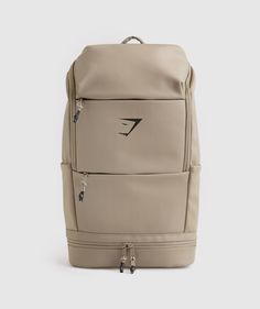 Shop the Sleek Backpack in cement brown. With next day delivery and free returns, shop online today at Gymshark. Home Gym Essentials, 2023 Aesthetic, Gym Kit, Gym Backpack, S Aesthetic, Work Essentials, Gym Accessories, Light Backpack, Gym Essentials