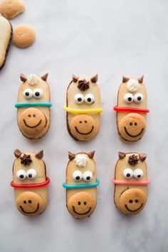 the cookies have been decorated to look like donkeys