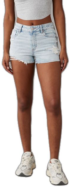 Jean Shorts Women, Preppy Clothes, Ripped Denim Shorts, Jeans For Short Women, Denim Short, Ripped Denim, Distressed Denim Shorts, Preppy Outfits, High Waisted Shorts