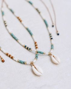 Cowrie Shell Beaded Necklace, Sea Shell Jewelry Diy, Shell Necklace Diy, Cowrie Shell Jewelry, Surf Jewelry, Cowrie Shell Necklace