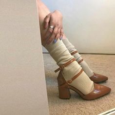 Dr Shoes, Paris Mode, Aesthetic Shoes, Shoe Inspo, Swag Shoes, Mode Inspo, 가을 패션, Pretty Shoes, Dream Shoes