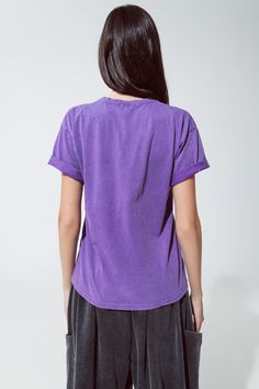 Our Chic Purple Los Angeles Print T-Shirt is the perfect blend of comfort and urban style, making it a versatile addition to your casual wear collection. Vibrant Purple Hue with Bold Print: This T-shirt comes in an eye-catching purple color, complemented by a prominent Los Angeles print on the front, perfect for those who love to make a statement. Premium Quality 100% Cotton: Made entirely from cotton, this T-shirt offers both breathability and durability, ensuring comfort for all-day wear. Rela Blazer In Winter, T Shirt Collar, Los Angeles Print, Purple Tee, Shirt Casual Style, Purple T Shirts, Vibrant Purple, Urban Style, Purple Hues