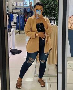 Plus Size Baddie Outfits, Chic Dress Classy, Stylish Work Attire, Effortlessly Chic Outfits, Cute Lazy Outfits, Woman Suit Fashion, Chill Outfits, Classy Casual Outfits, Stylish Work Outfits