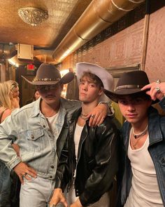 Country Concert Outfit Men, Men Cowboy Outfits, Cowboy Men Outfit, Rodeo Outfits Men, Disco Outfit Men, Cowboy Halloween Costume, Cowboy Outfit For Men, Outfit Advice