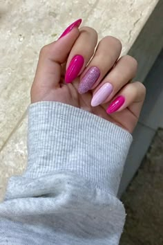 Small Nails, Nail Art Techniques, Nails Salon, Pink Acrylic Nails, Nail Decorations, Black Nails