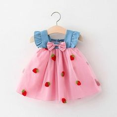 Toddler Baby Girl Summer Small Strawberry Embroidered Bow Spliced Denim Sleeveless Tank Top Dress Features:Super breathable, good elasticity, and lightweight, This baby girl romper have high-quality Texture.Makes your girls super comfortable and skin-friendly for girls daily wear or outdoor wear. Please note:cutefor kids ,easy to put on and off.Crew neck design, printed, ruffle short sleeve Cute shorts are two side waistband and elastic waist design, make kids more convenient and toddler baby gi Pleated Dress Casual, Denim Bows, Strawberry Dress, Girl Sleeves, Girls Dresses Summer, Super Cute Dresses, Stylish Baby, Cute Summer Dresses