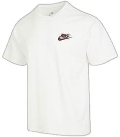 Crew Neck T-shirt For Light Sports, White Athleisure T-shirt For Sports Season, White Athleisure T-shirt With Logo Print, White Logo Print T-shirt For Sports Season, White Moisture-wicking Short Sleeve T-shirt, Nike Moisture-wicking Sportswear T-shirt, White Short Sleeve Sportswear T-shirt, Nike Short Sleeve T-shirt For Gym, White Graphic Print T-shirt For Light Sports