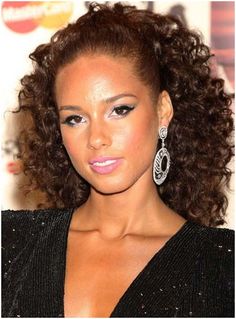 Short Tight Curls Alicia Keys Hairstyles, Tight Curly Hair, Simple Bridal Hairstyle, Curly Bridal Hair, Mixed Girl Hairstyles, Mixed Curly Hair, Hairstyles Curls, Mixed Hair, Long Curls