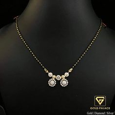 Modern Mangalsutra Designs Gold, South Indian Mangalsutra, Wedding Jewelry Sets Bridal Jewellery, Mangalsutra Design, Black Beads Mangalsutra, Black Beads Mangalsutra Design, Modern Gold Jewelry, Gold Necklace Indian Bridal Jewelry